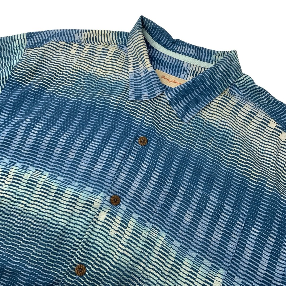 Tommy Bahama Mens XL Short Sleeve Button Up Silk Shirt Blue Ombré Coastal Resort